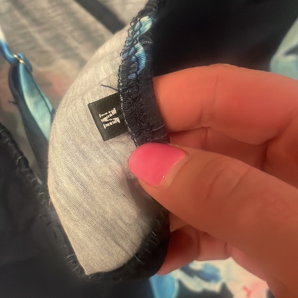 Floral dress. - Picture 3 of 5